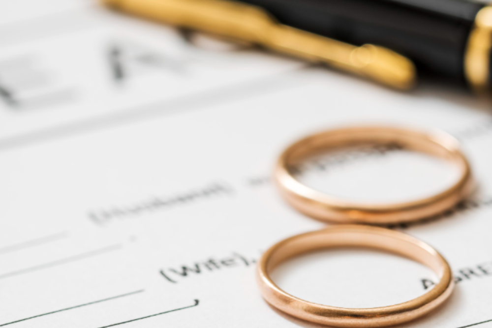Step-by-Step Guide to a Courthouse Wedding 